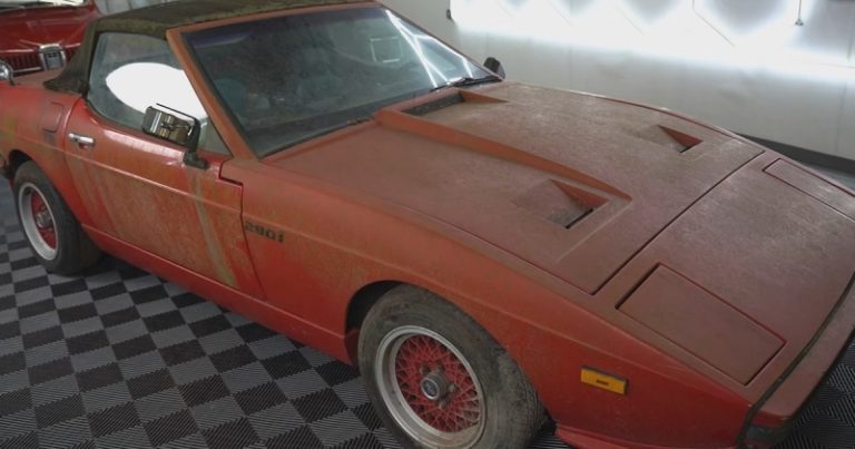 Забытый TVR 280i помыли впервые за 10 лет: он почти как новый