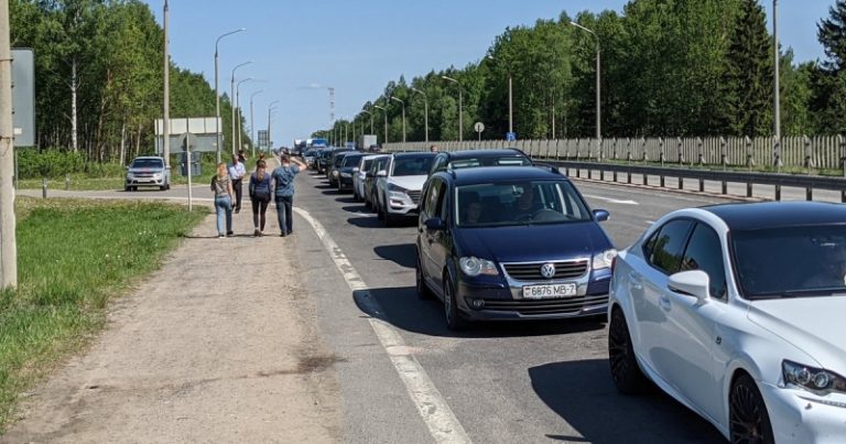 Что сейчас происходит на границе с Белоруссией: репортаж