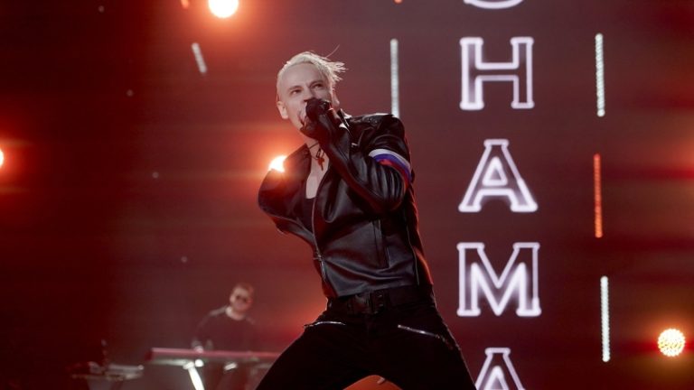 Если б я был Шаман: Дронов женится на фанатках, Тейлор Свифт не спит