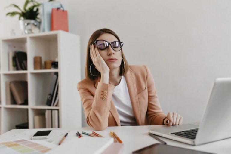 «Недальновидно и непродуманно»: как оценили идею бизнеса ввести в России шестидневку