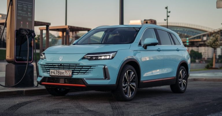 Объявлены цены на гибридный кроссовер Skywell — аналог Lexus NX