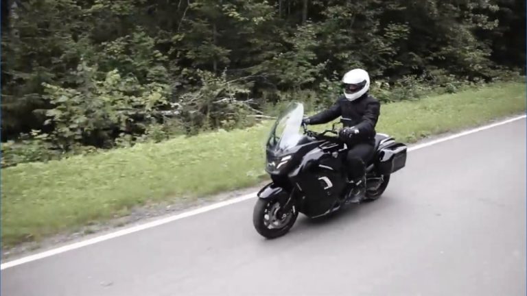 Представлены первые в мире мотоджинсы с подушками безопасности