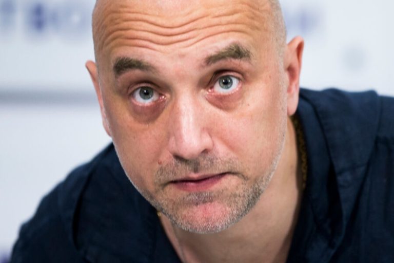 «Выжить при таком взрыве нельзя»: Прилепин впервые прокомментировал покушение