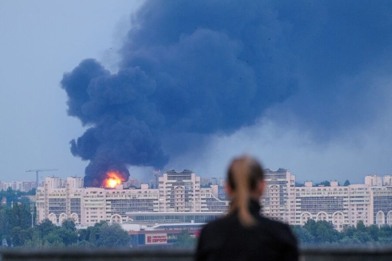 Поврежденные дома, сгоревшая нефтебаза, взорванные дороги: к какому ущербу привел мятеж Пригожина