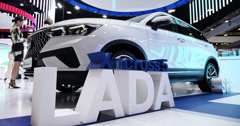Стартовал выпуск Lada X-Cross 5