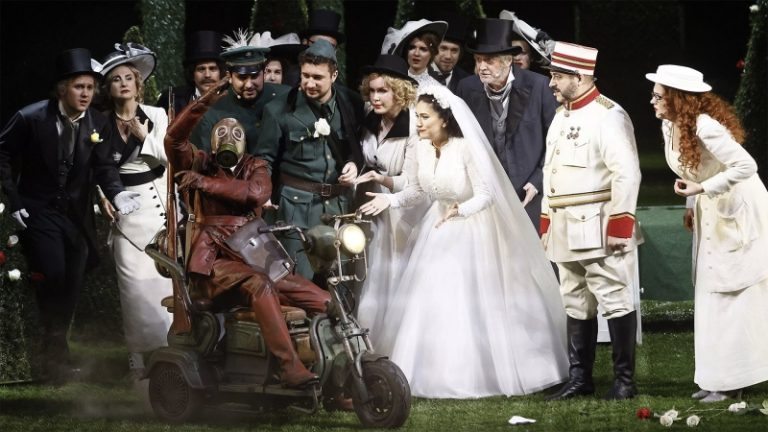 Без шума и пыли: как Шекспир породнился с Хемингуэем