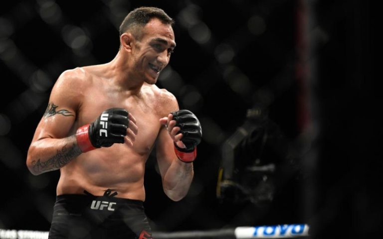 Главный задира Хабиба Нурмагомедова потерпел шестое поражение подряд