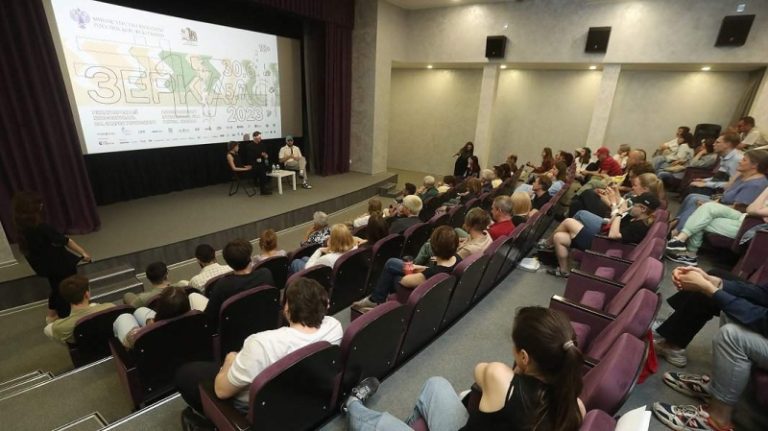 Ключи и источники: Рахманинов в Зарядье, Индия в Иваново, дети в кино