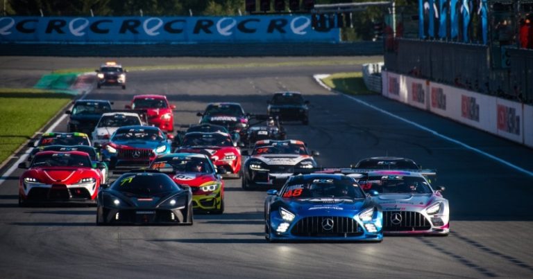 Лучшие суперкары и тысячи болельщиков — как прошел Гран-при Авто Mail.ru