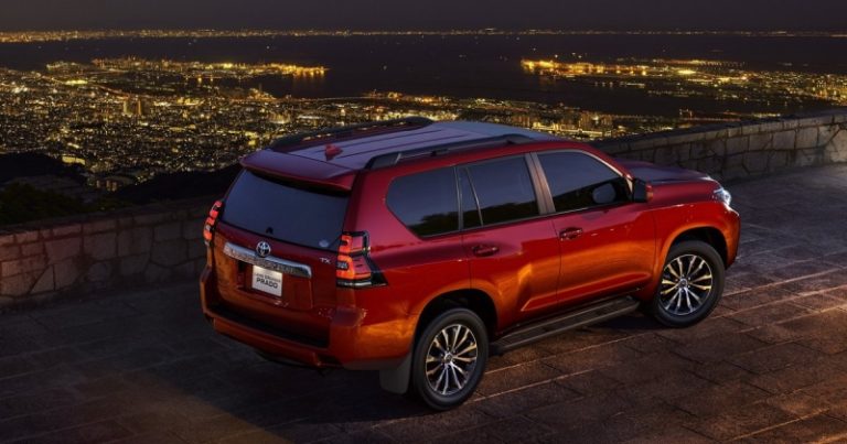 Спрос на японские автомобили вырос перед запретом экспорта