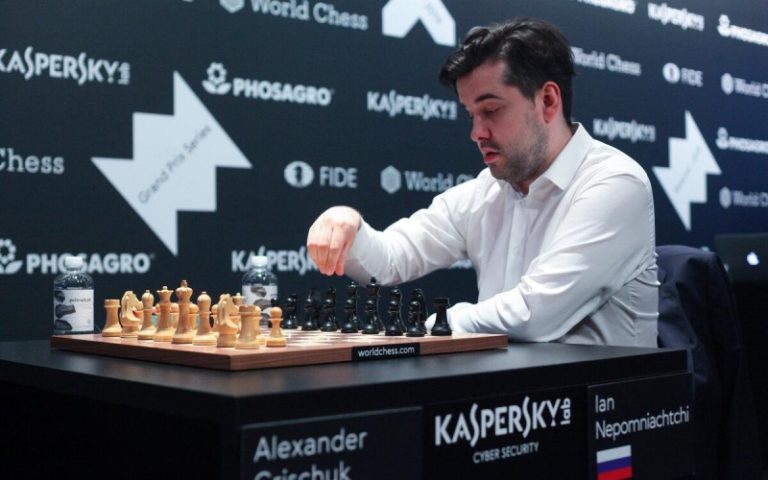 В ФШР связали отказ Непомнящего от сборной России с неустойчивой психикой