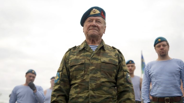 Боец фильма: «За Палыча» обогнал Джонни Деппа