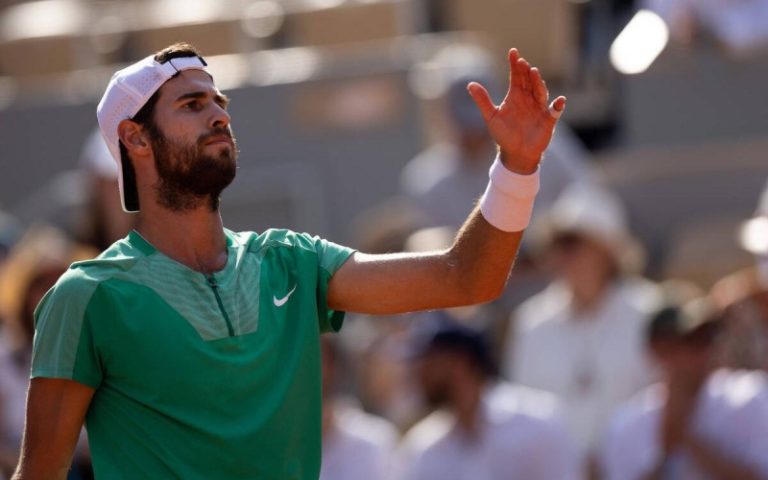 Хачанов сенсационно проиграл 89-й ракетке мира на старте US Open