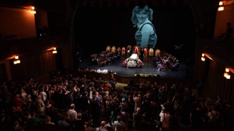 «Невозможно поверить, что нет больше той мощной энергии»