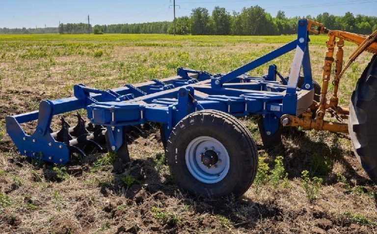 Чизельные плуги и глубокорыхлители: сферы применения