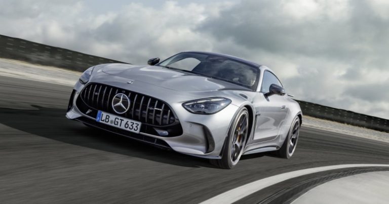 Премьера нового поколения купе Mercedes-AMG GT