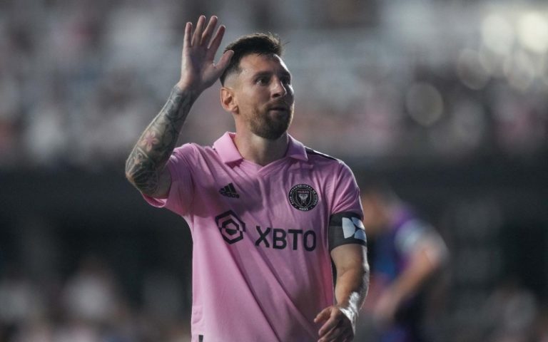 Взять автограф Лео — к беде. Кто пострадал после переезда Месси в Майами