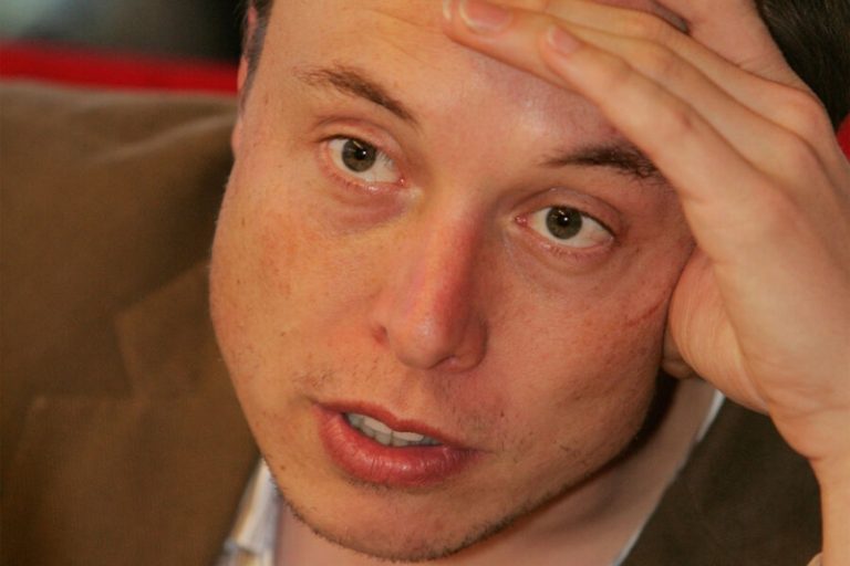 Напился водки и отключился. Как Илон Маск покупал ракеты в России