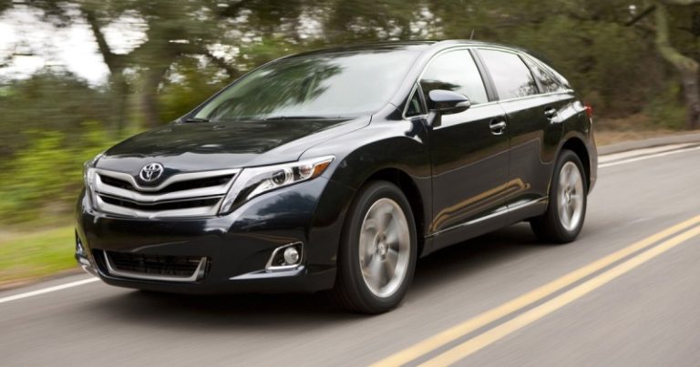 Названы самые надежные автомобили Toyota