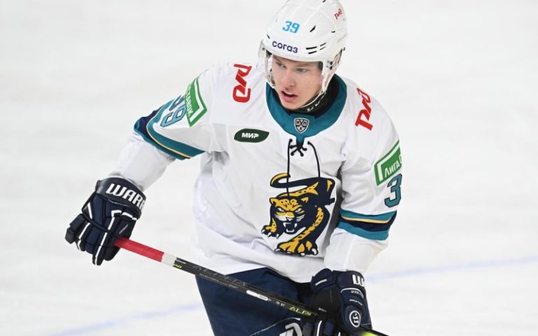 Шайба рекордсмена сборной России принесла «Сочи» победу над лидером КХЛ