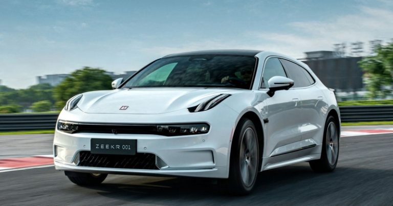 В РФ стартуют продажи роскошных и быстрых электромобилей Zeekr