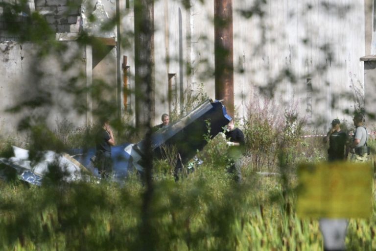 Осколки ручных гранат и 5 кг кокаина: Путин рассказал о гибели и обыске Пригожина