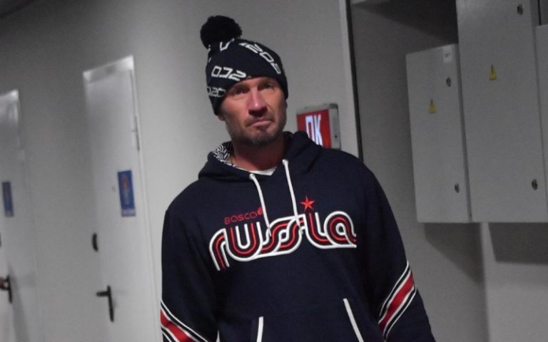 «Получится, но криво-косо». Костомаров оценил шансы снова встать на коньки