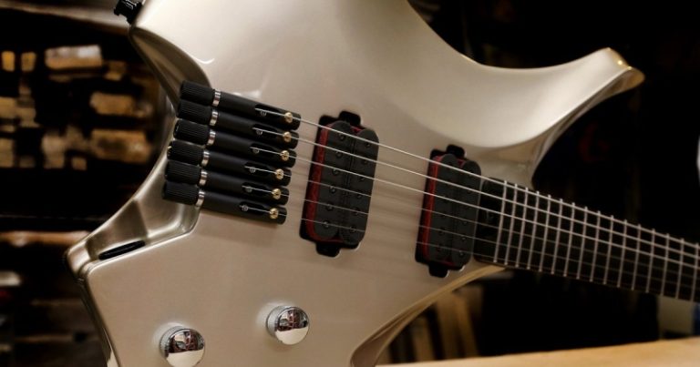 Посмотрите на единственную в мире гитару по мотивам McLaren