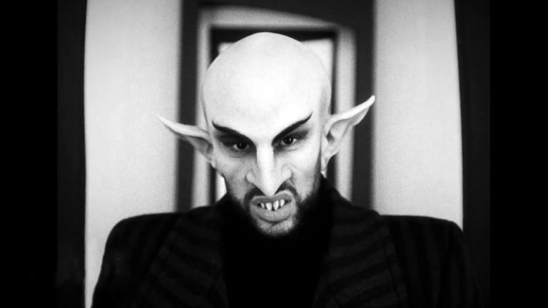 Искусный интеллект: восстановленная песня The Beatles и рэпер-вампир