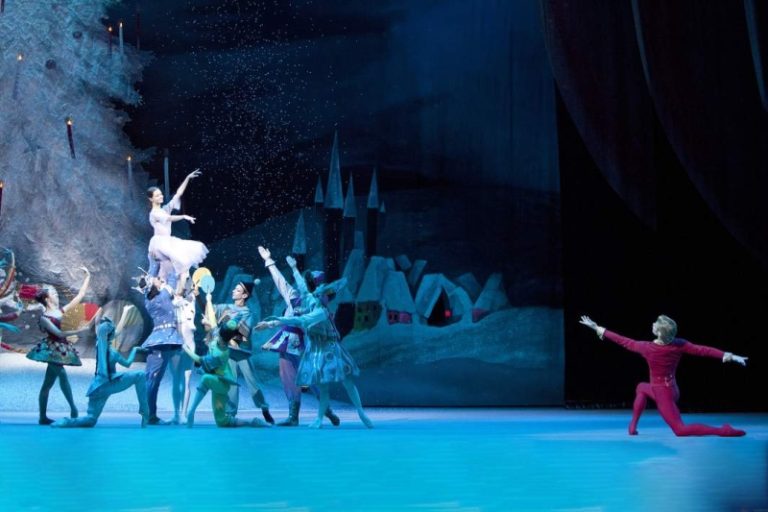 Сказочный ажиотаж: какие «Щелкунчики» конкурируют с балетом Большого