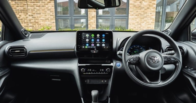 Во Владивостоке отметили рост ввоза автомобилей в РФ