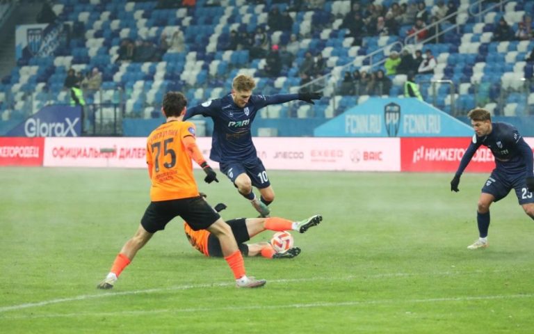 «Пари НН» обыграл «Урал» в первом матче с женщиной-арбитром в истории РПЛ