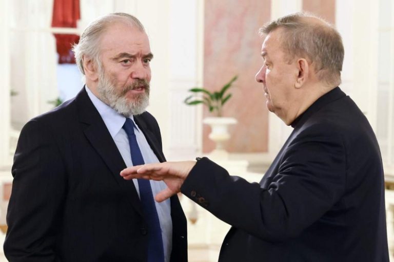 Путешествия из Петербурга в Москву: что ждет Большой театр при Гергиеве