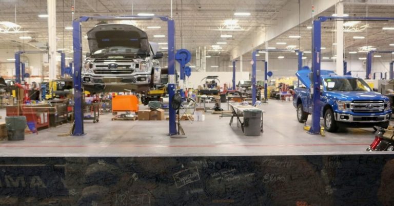 Траты россиян на подержанные машины резко выросли