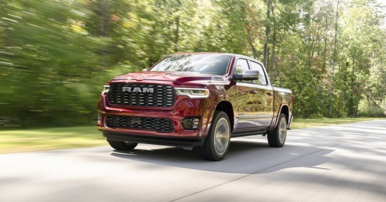 Стало известно, на каких машинах ездят худшие водители в США