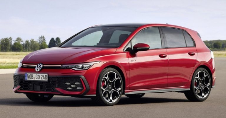 Видео дня: обновленные VW Golf и Golf GTI