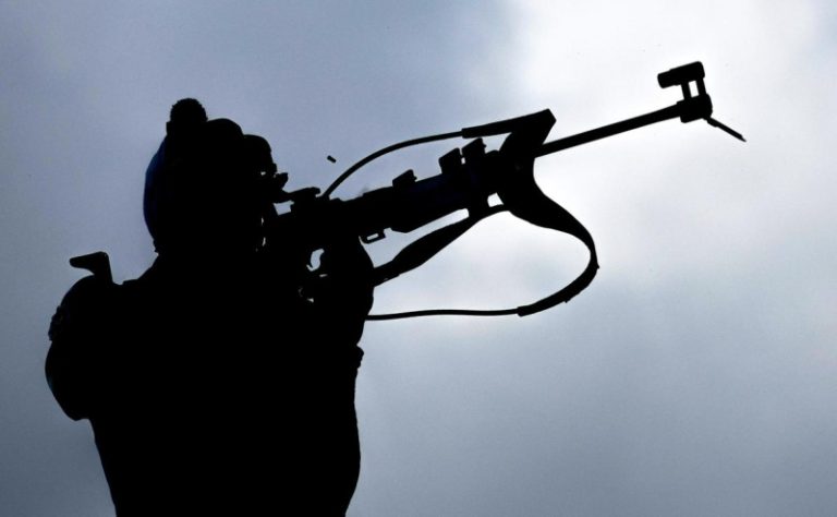 Биатлонистка Шеллер выиграла масс-старт на Спартакиаде