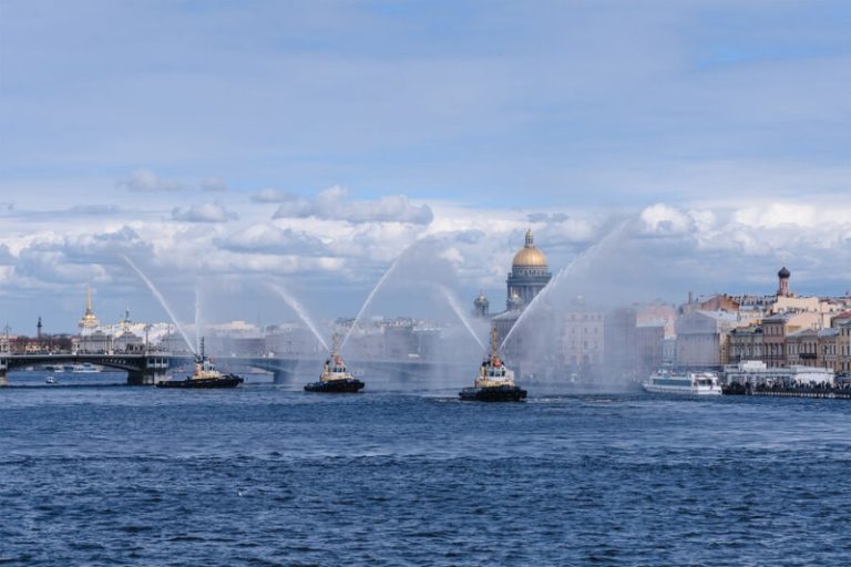 Как работают настоящие арктические суда?