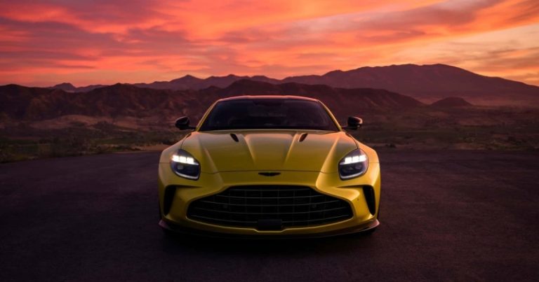Мировая премьера: Aston Martin Vantage изменился в лице и стал мощнее