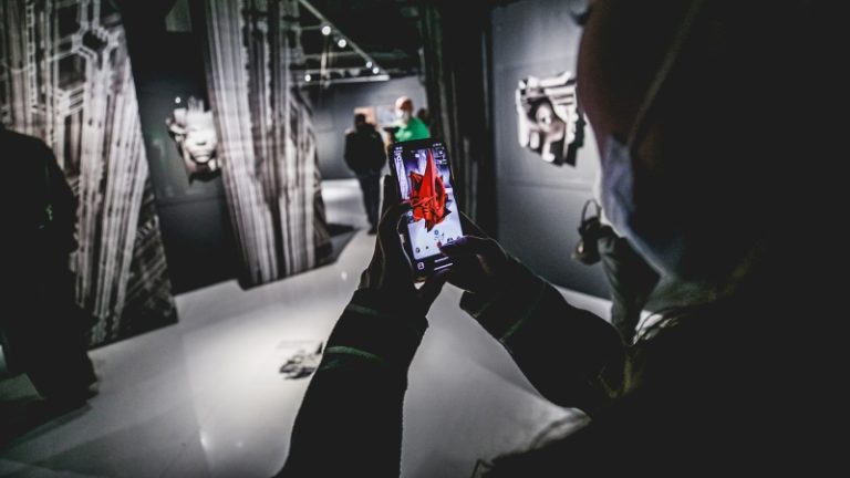 Смотрю в оба: VR и AR меняют представление об экскурсиях в музей