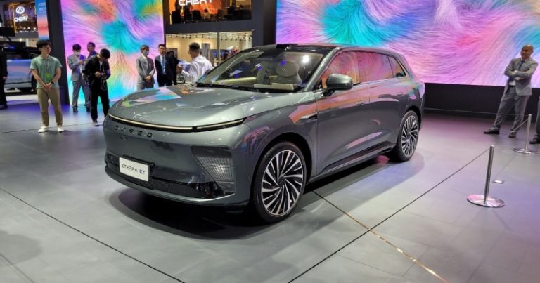 Chery выпустила кроссовер для гипертоников