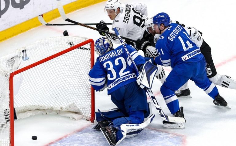 «Динамо» проиграло в первом матче серии 1/4 финала плей-офф КХЛ