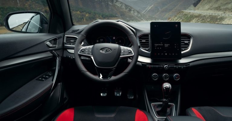 Названа дата начала продаж Lada Vesta с вариатором