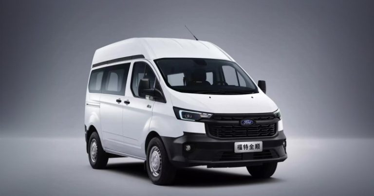 В РФ приходит фургон Ford из Китая — конкурент «Соболя»