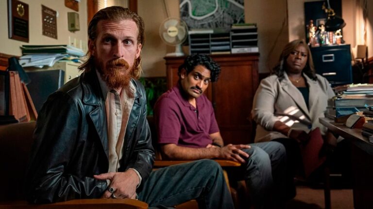 Фильм Линклейтера «Я не киллер» вышел в России раньше релиза на Netflix