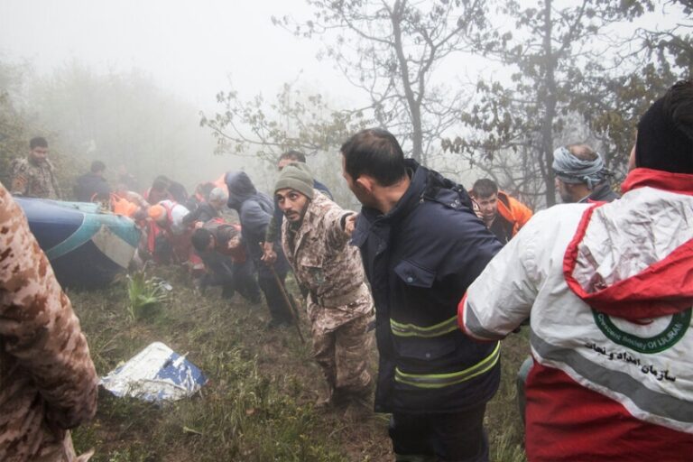 Генштаб Ирана исключил версии о крушении вертолета Раиси из-за диверсии или взрыва