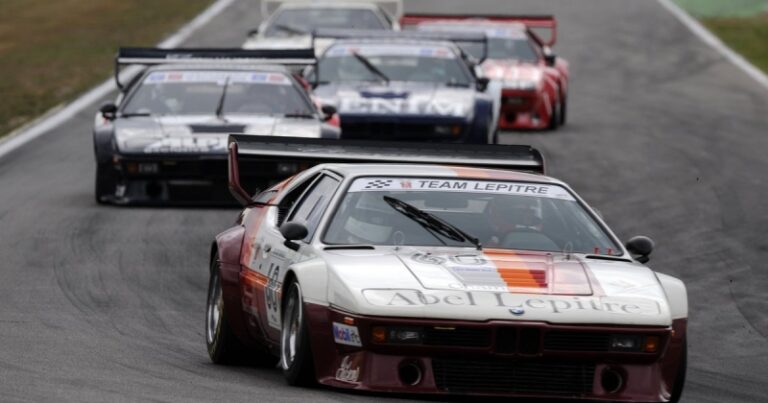 Симфония металла: как звучит на трассе легендарный BMW