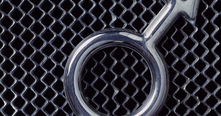 Кузовной металл на Mercedes-Benz сравнили с Volvo