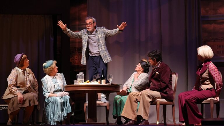 Любовь и треугольник: 84-летняя звезда «Офицеров» сыграла балерину