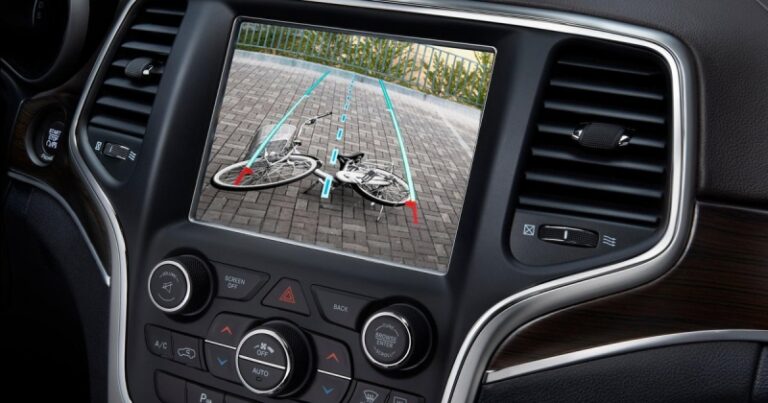 Stellantis отзывает 1 млн автомобилей из-за проблем с камерой